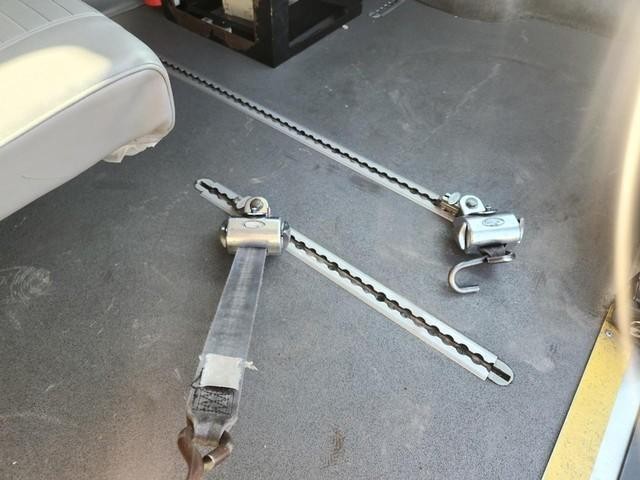 Dodge Grand Caravan Vehicle Full-screen Gallery Image 18