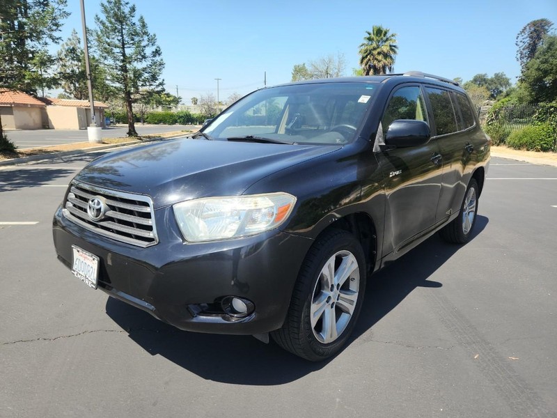 Toyota Highlander Vehicle Full-screen Gallery Image 19