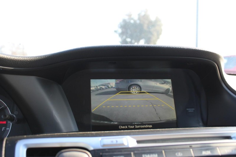 Honda Accord Coupe Vehicle Full-screen Gallery Image 23