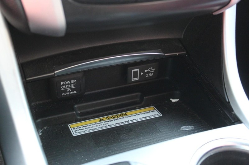 Acura TLX Vehicle Full-screen Gallery Image 13