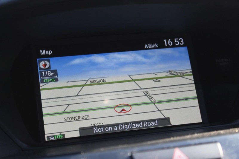 Acura TLX Vehicle Full-screen Gallery Image 15