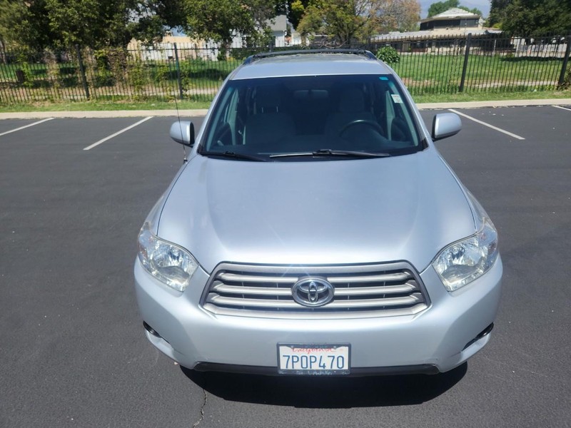 Toyota Highlander Vehicle Full-screen Gallery Image 08