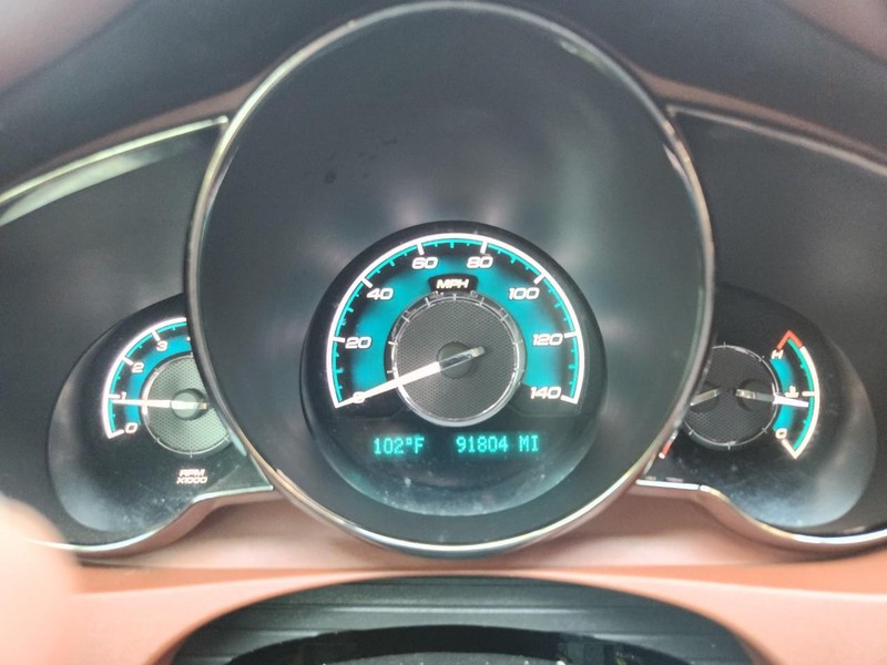 Chevrolet Malibu Vehicle Full-screen Gallery Image 10