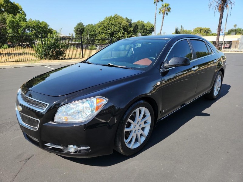 Chevrolet Malibu Vehicle Full-screen Gallery Image 17