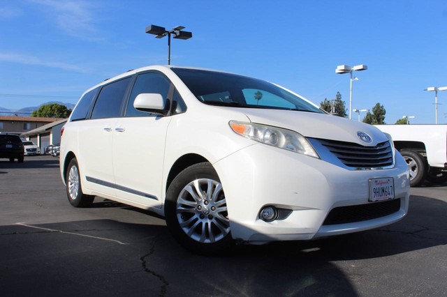 Toyota Sienna XLE Auto Access Seat - Ontario CA