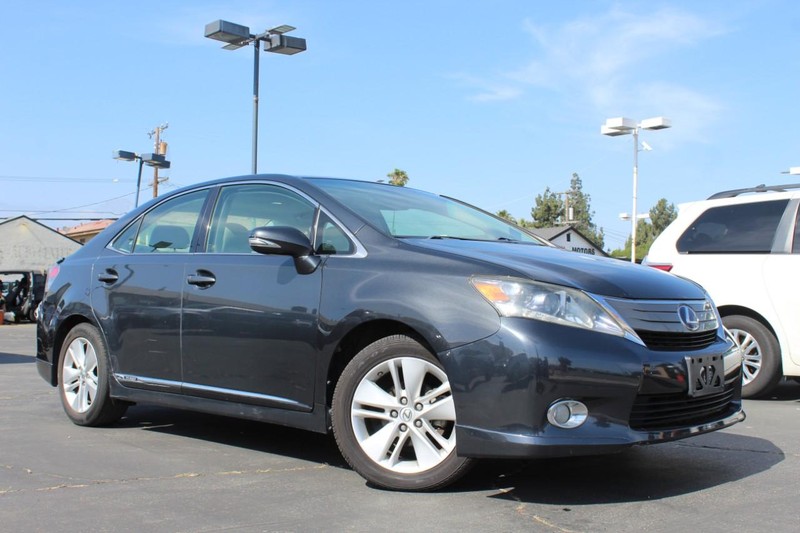 Lexus HS 250h Vehicle Full-screen Gallery Image 05