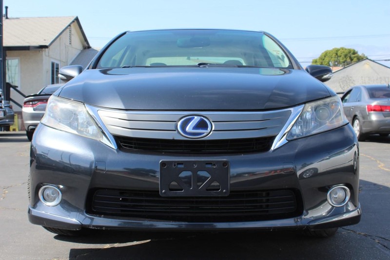 Lexus HS 250h Vehicle Full-screen Gallery Image 06