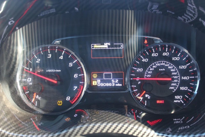 Subaru WRX Vehicle Full-screen Gallery Image 12