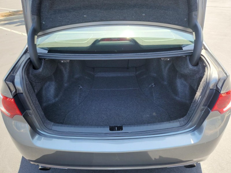 Acura TSX Vehicle Full-screen Gallery Image 15