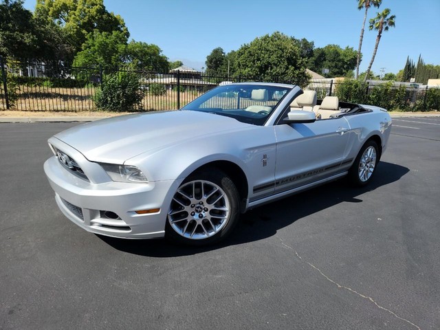 Ford Mustang V6 Premium - Pomona CA