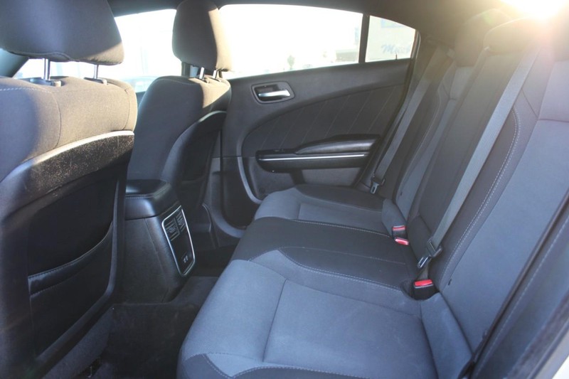 Dodge Charger Vehicle Full-screen Gallery Image 09