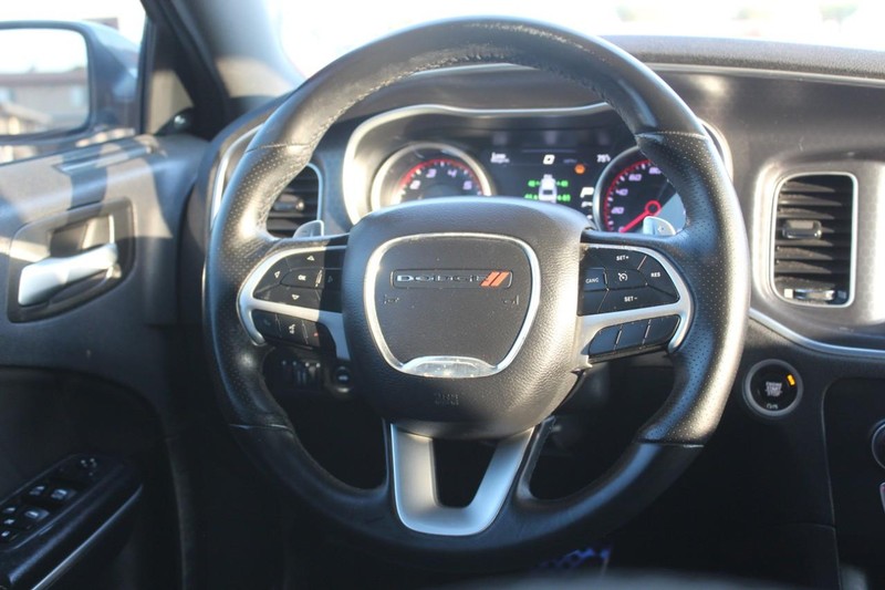 Dodge Charger Vehicle Full-screen Gallery Image 11