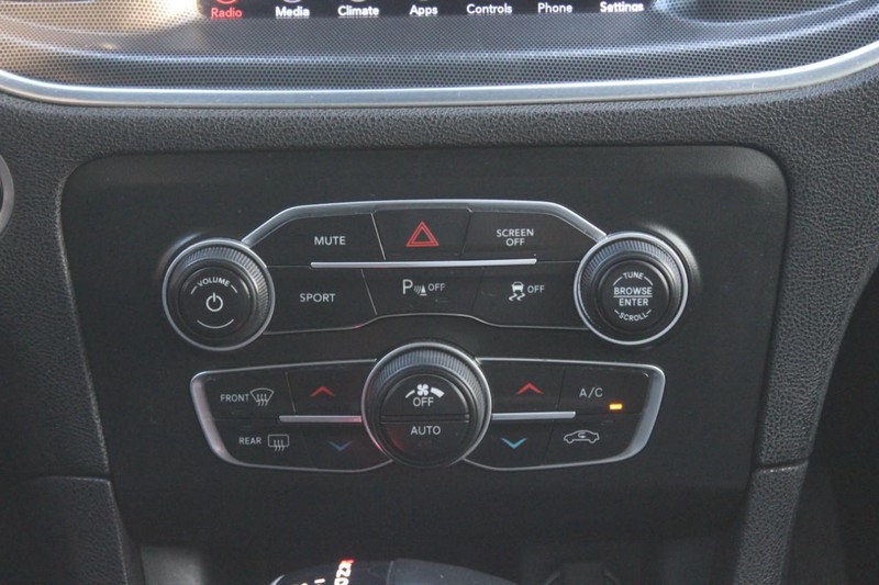 Dodge Charger Vehicle Full-screen Gallery Image 14