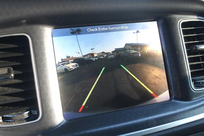 Dodge Charger Vehicle Full-screen Gallery Image 16