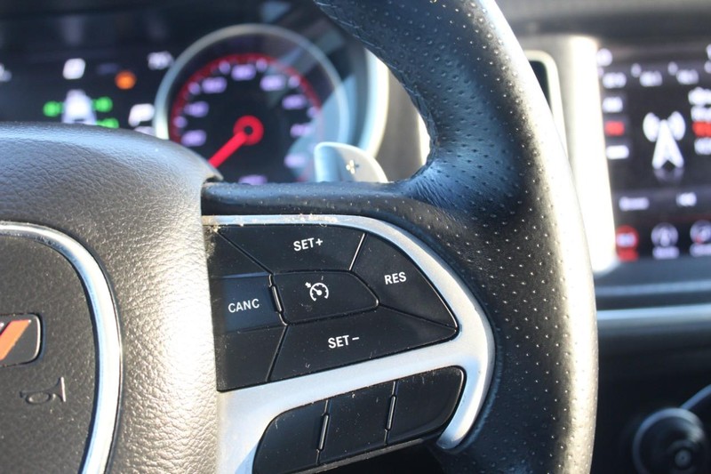 Dodge Charger Vehicle Full-screen Gallery Image 18