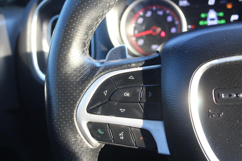 Dodge Charger Vehicle Full-screen Gallery Image 19