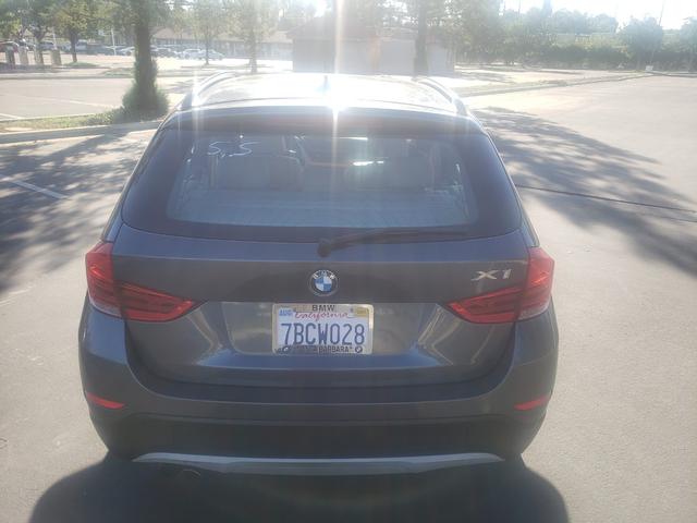 BMW X1 Vehicle Full-screen Gallery Image 31