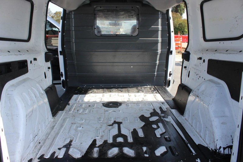 Ram ProMaster City Cargo Van Vehicle Full-screen Gallery Image 10