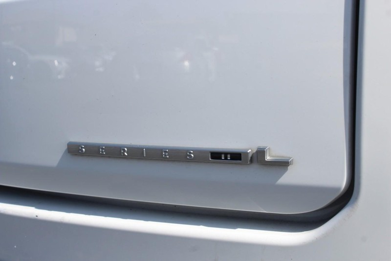 Jeep Wagoneer L Vehicle Full-screen Gallery Image 22