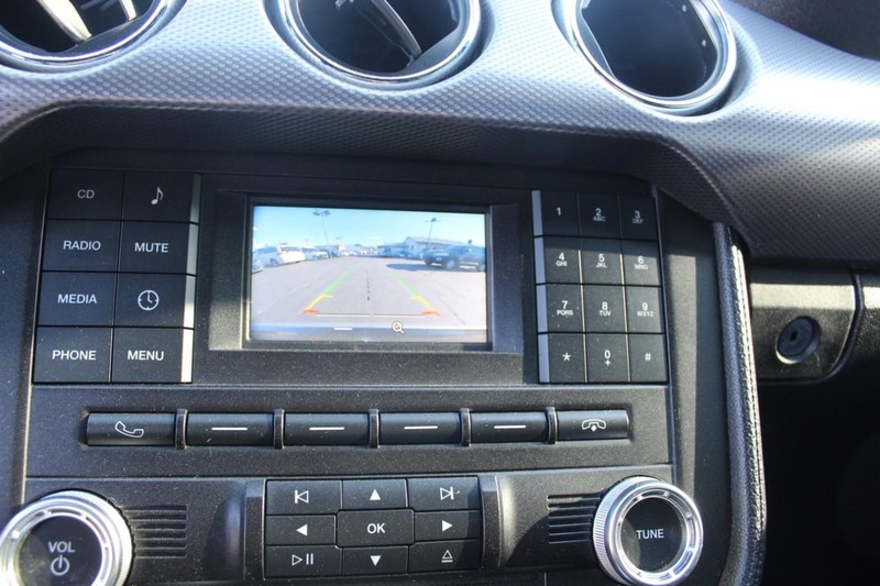 Ford Mustang Vehicle Full-screen Gallery Image 13