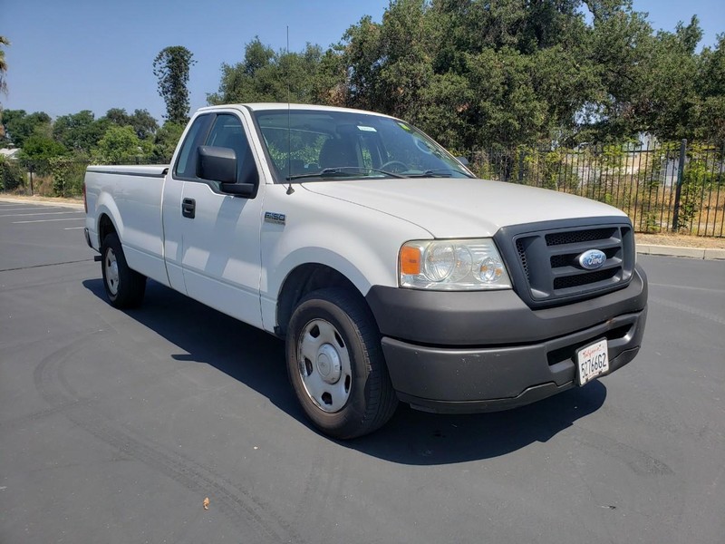 Ford F-150 Vehicle Full-screen Gallery Image 08