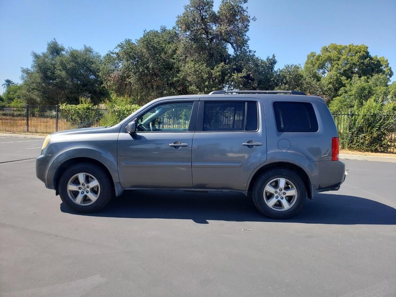 Honda Pilot Vehicle Full-screen Gallery Image 02