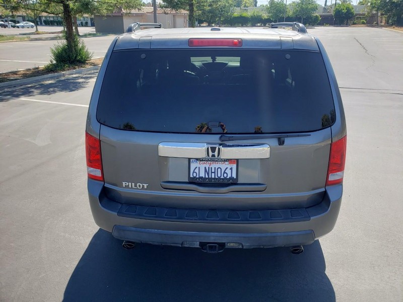Honda Pilot Vehicle Full-screen Gallery Image 04