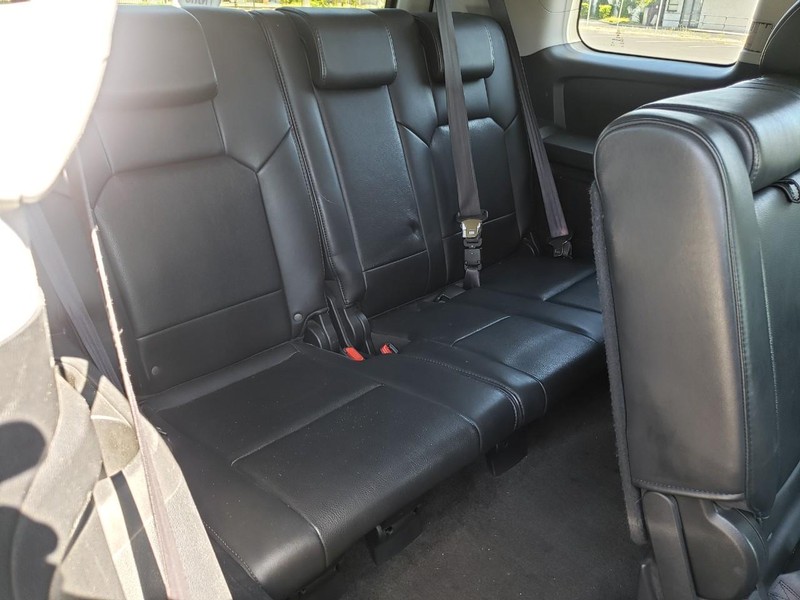 Honda Pilot Vehicle Full-screen Gallery Image 16