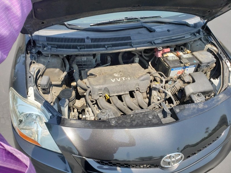 Toyota Yaris Vehicle Full-screen Gallery Image 16