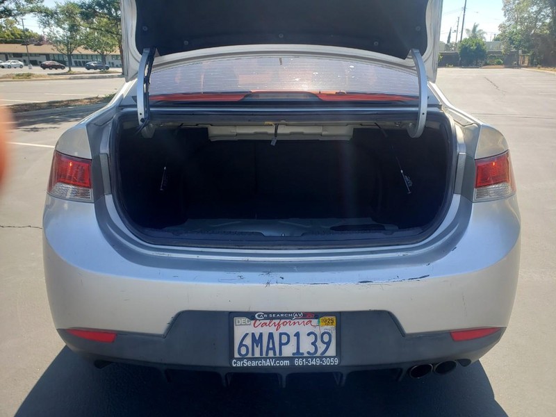 Kia Forte Koup Vehicle Full-screen Gallery Image 13