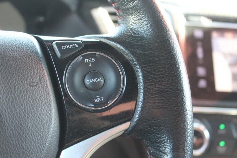 Honda Civic Sedan Vehicle Full-screen Gallery Image 12