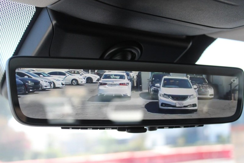 Lexus NX Vehicle Full-screen Gallery Image 16