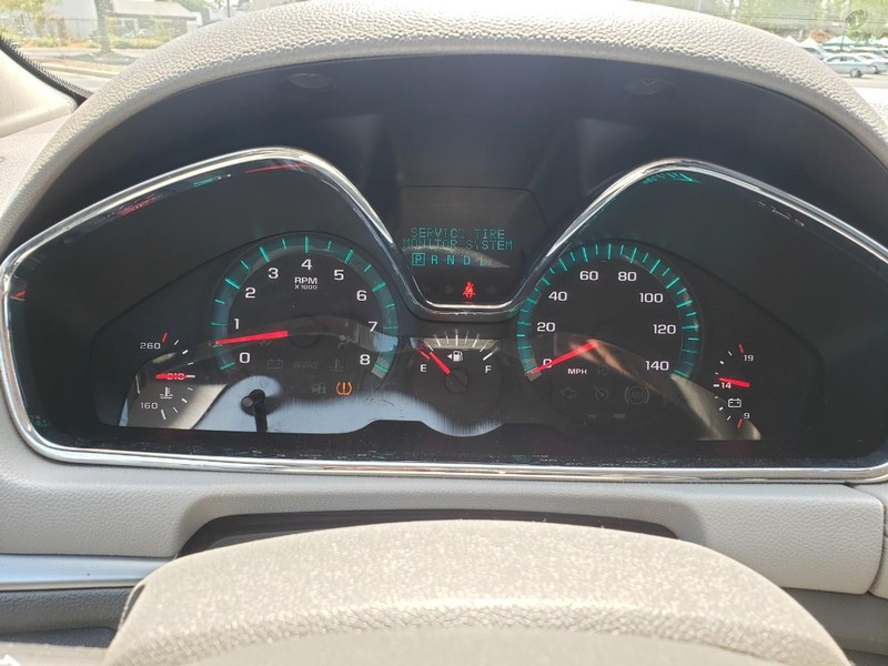 Chevrolet Traverse Vehicle Full-screen Gallery Image 10
