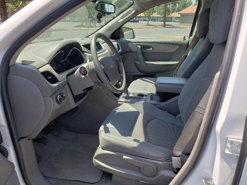 Chevrolet Traverse Vehicle Full-screen Gallery Image 12