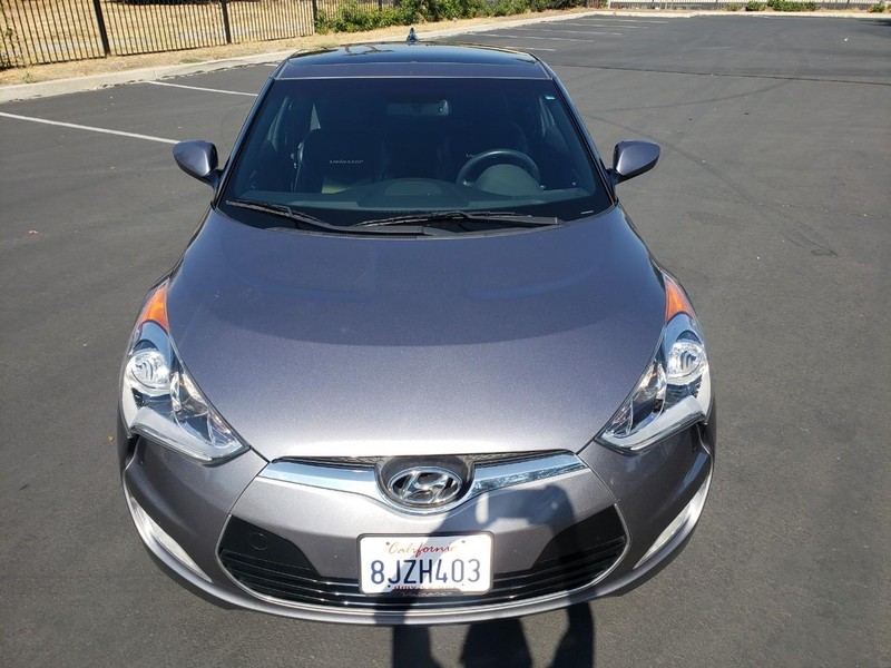 Hyundai Veloster Vehicle Full-screen Gallery Image 09