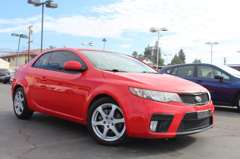 Kia Forte Koup Vehicle Full-screen Gallery Image 05