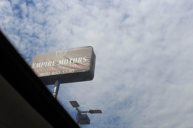 Kia Forte Koup Vehicle Full-screen Gallery Image 31