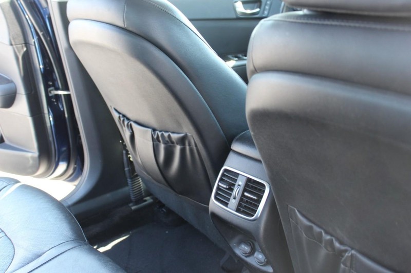 Kia Optima Vehicle Full-screen Gallery Image 11