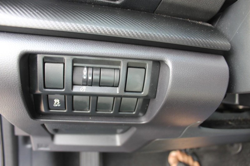 Subaru Impreza Vehicle Full-screen Gallery Image 16