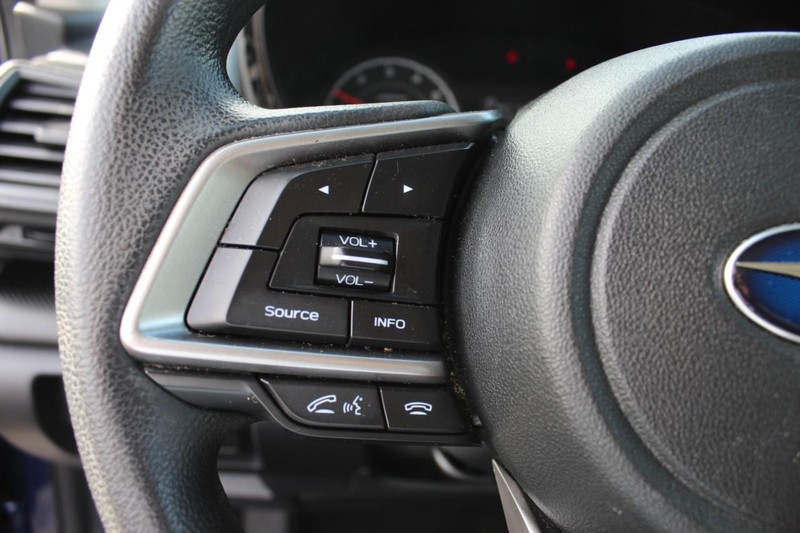 Subaru Impreza Vehicle Full-screen Gallery Image 19