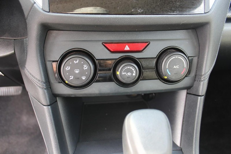 Subaru Impreza Vehicle Full-screen Gallery Image 20