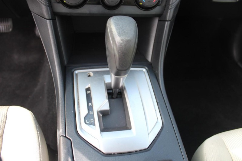 Subaru Impreza Vehicle Full-screen Gallery Image 21