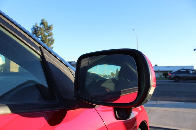 Honda CR-Z Vehicle Full-screen Gallery Image 14