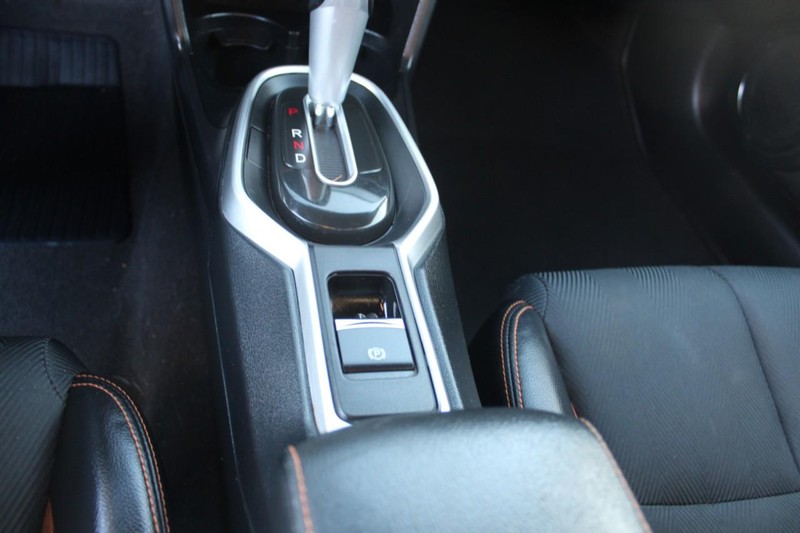 Honda CR-Z Vehicle Full-screen Gallery Image 22