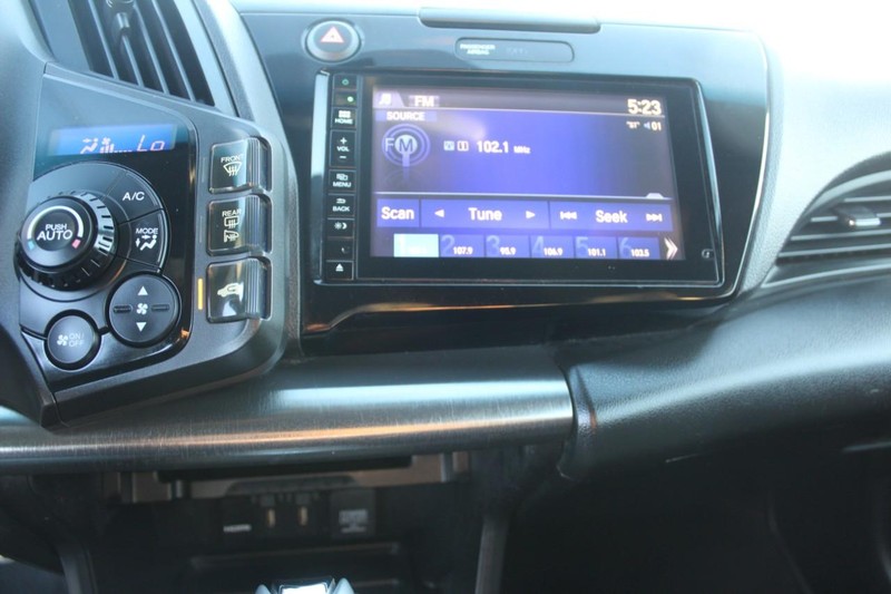 Honda CR-Z Vehicle Full-screen Gallery Image 25