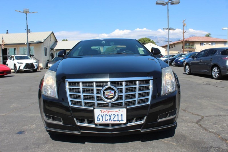 Cadillac CTS Coupe Vehicle Full-screen Gallery Image 05