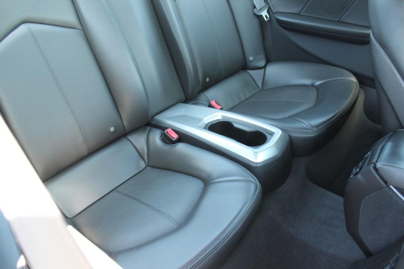 Cadillac CTS Coupe Vehicle Full-screen Gallery Image 16