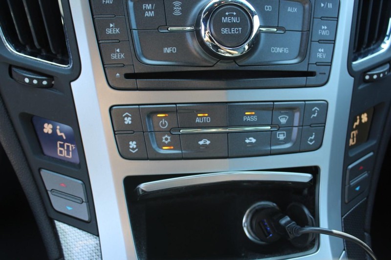 Cadillac CTS Coupe Vehicle Full-screen Gallery Image 23