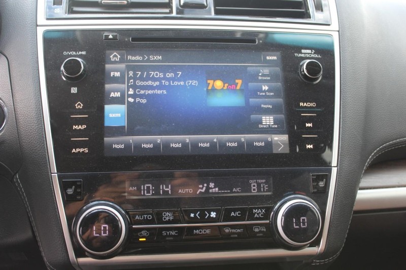 Subaru Outback Vehicle Full-screen Gallery Image 17