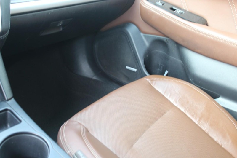 Subaru Outback Vehicle Full-screen Gallery Image 21